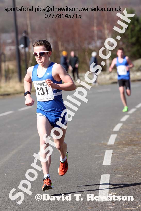 Under-15s boys and girls Elswick Harriers Good Friday Road Relays. Photo: David T. Hewitson/Sports for All Pics